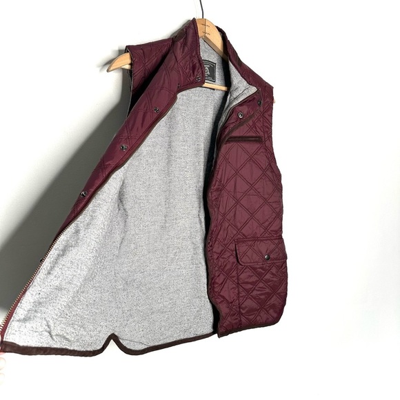 Maker & Company | Burgundy Quilted Vest Size Small - Picture 6 of 7